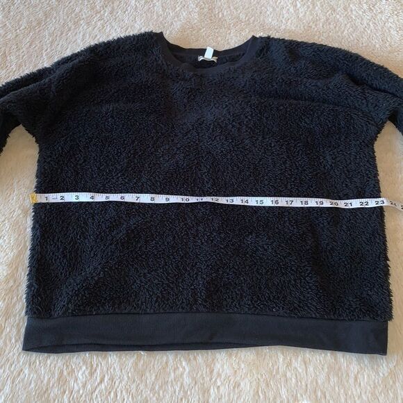 Derek Heart fuzzy sweater  - Picture 10 of 16